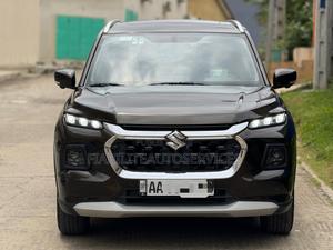 Suzuki Grand Vitara automatique — SUV à louer à Abidjan, livré à l'aéroport