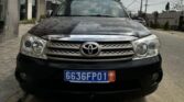 Location Voiture 7 places TOYOTA Fortuner à Abidjan et Intérieur